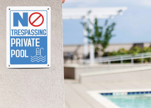hoa-pool-trespassing-300x215